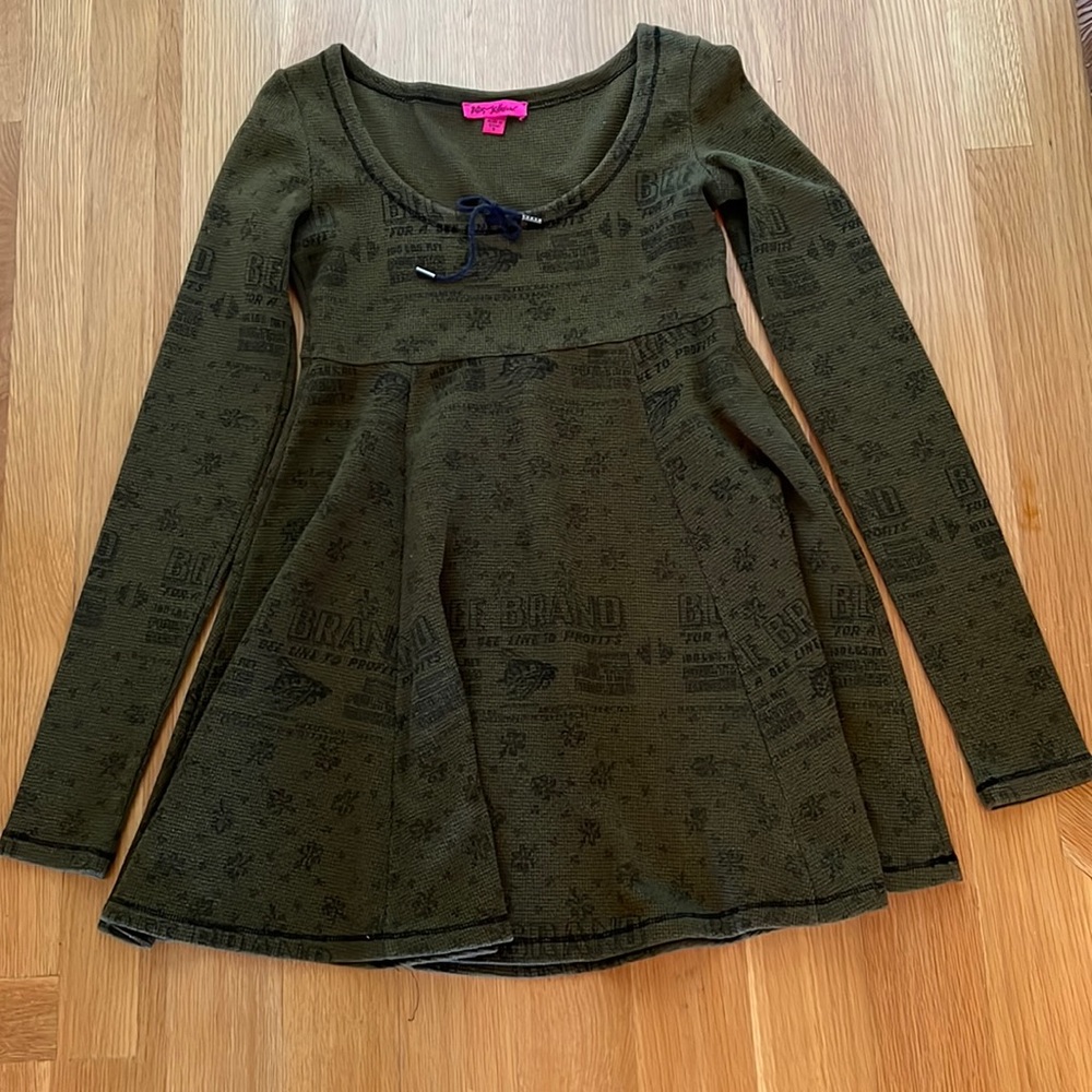 Vintage Betsey Johnson tunic in perfect condition. Smoke-free pet-free home.